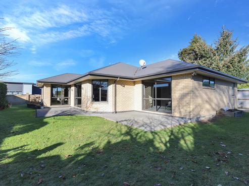 13 Maynard Place, Netherby