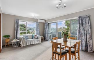 2/74 Dominion Park Street, Johnsonville