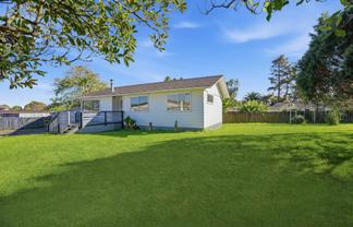 28 Kivell Close, Mangere East