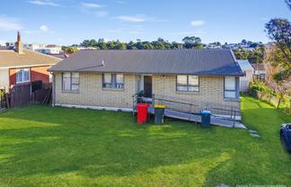 347 Warspite Ave, Waitangirua