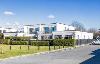 58 Country Club Terrace, Northwood