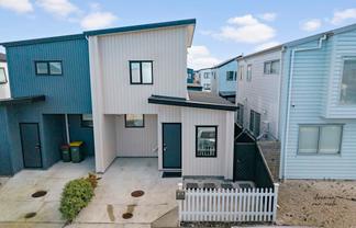 100 Bellbird Street, Papakura