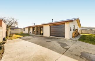 42A Brandon Street, Alexandra