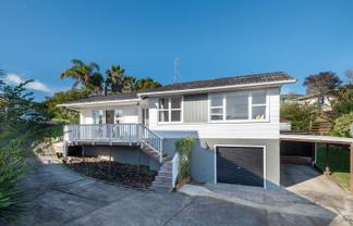 8 Silver Birch Rise, Henderson