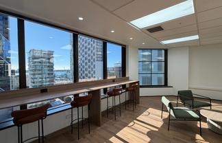 Fully fitted suite on Shortland Street
