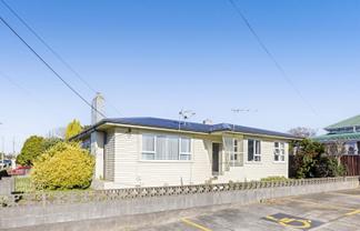 61 Collins Street, Hawera