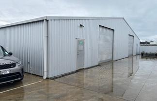 Functional Onekawa warehouse units 