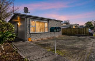 7F Ruihi Street, Victoria