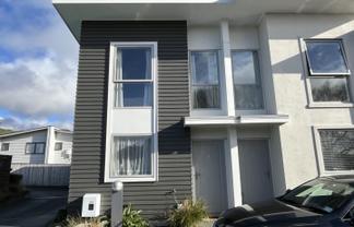 13/32 Dr Taylor Terrace, Johnsonville