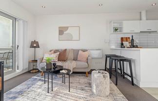 D6/60 Masons Road, Oteha