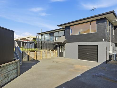 56 Matua Road, Matua