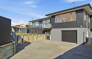 56 Matua Road, Matua