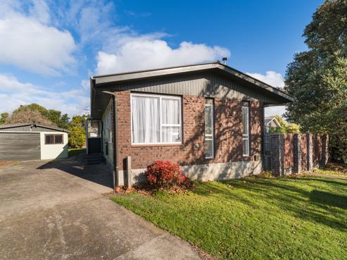 39 Robinson Crescent, Westbrook