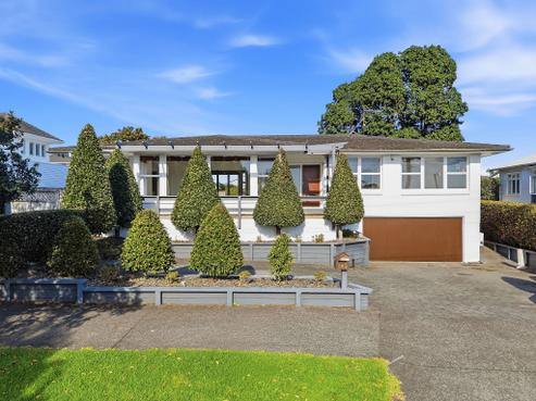 143 Riddell Road, Glendowie
