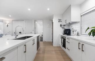 102/252 Centreway Road, Orewa