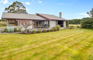 113 Company Road, Newland
