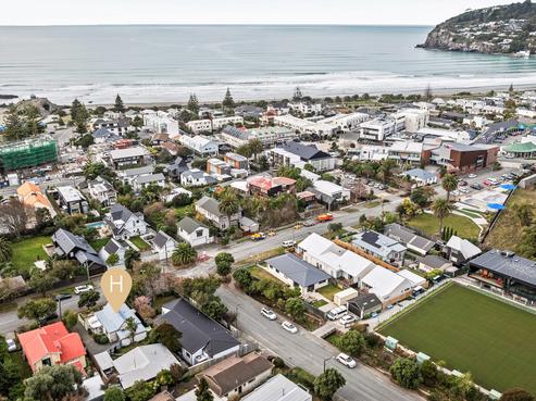 8A Nayland Street, Sumner