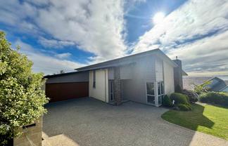 9 Woodridge Drive, Stanmore Bay