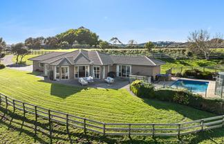 215 Oyster Point Road, Kaukapakapa