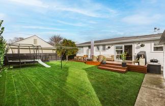 19 Frickleton Street, Taradale