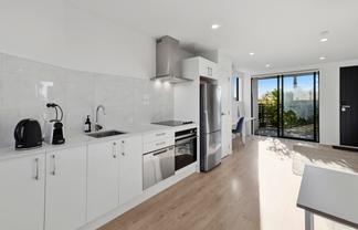 2/8 Brady Road, Otahuhu