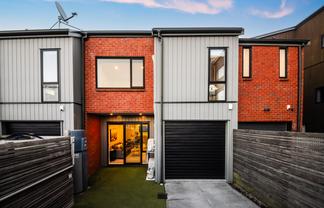 74 Squadron Drive, Hobsonville
