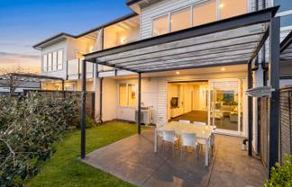 25 Dow Square, Wigram