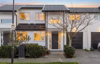25 Dow Square, Wigram