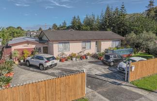 68 Diorella Drive, Clover Park