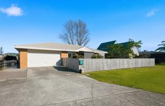 18 Webb Place, Papamoa