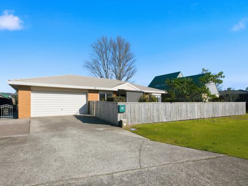 18 Webb Place, Papamoa