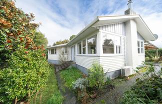 87 Valley Road, Hikurangi