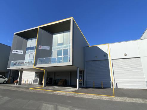 2/9 Orbit Drive, Rosedale