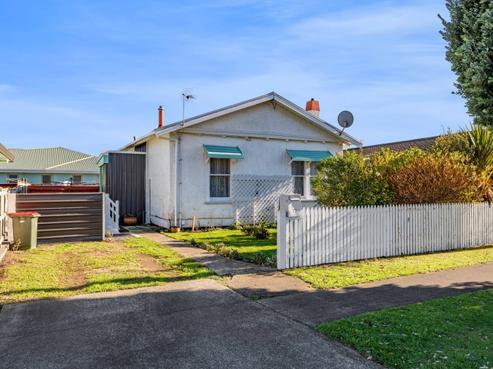 17 Milmoe Street, Hawera