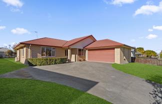 28 Oaklands Drive, Cambridge