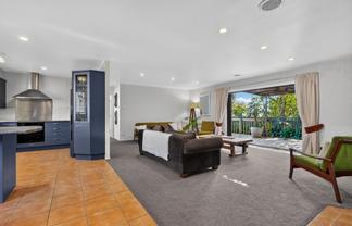 101B Beach Road, Pahurehure