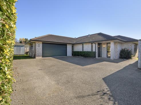 12 Contour Avenue, Pyes Pa