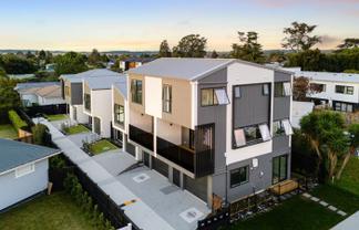 6D Clinton Avenue, Te Atatu Peninsula