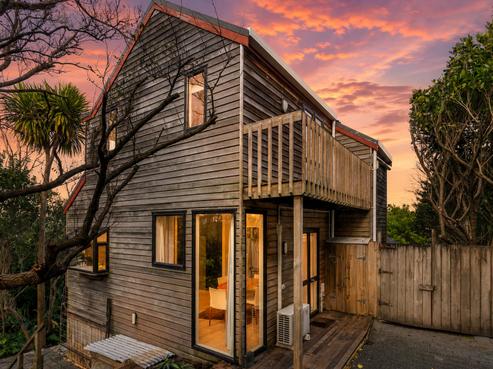 2 Kauri Road, Birkenhead