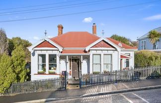 5 Mosgiel Street, Mornington