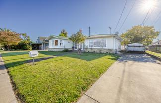 18 Howard Road, Taradale