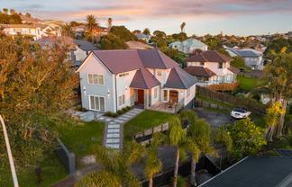 13 Tyrico Close, Unsworth Heights