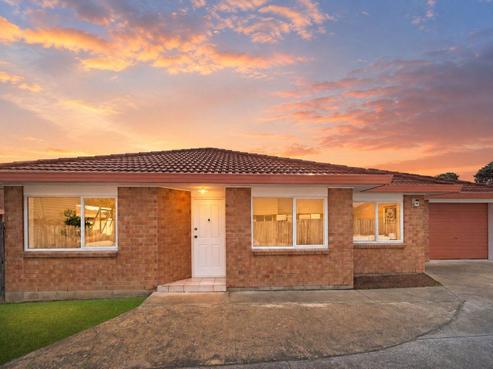 2/53 Robert Skelton Place, Clendon Park