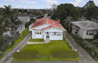 301 Mount Albert Road, Sandringham