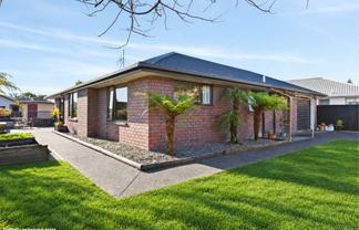 67 Kingsford Drive, Stoke