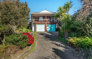 42 Woodward Avenue, Mangere Bridge