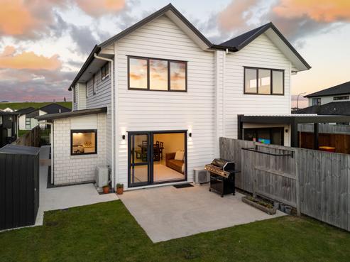 2/5 Tokerau Drive, Rototuna North