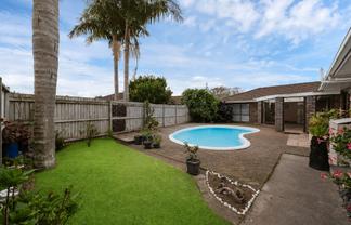 120 Walter Strevens Drive, CONIFER GROVE