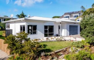 5 Panorama Place, Coastlands