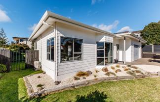 5 Panorama Place, Coastlands